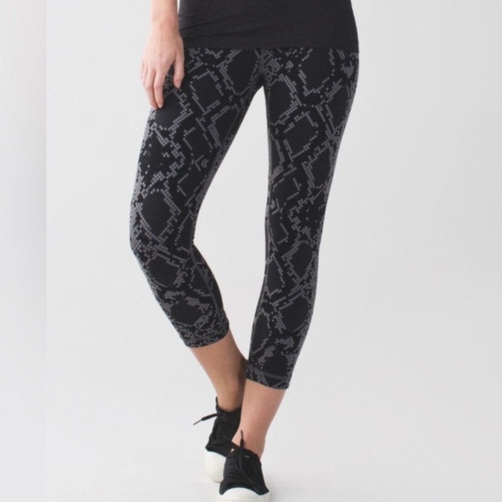 Lululemon Wunder Under High Rise Crop Leggings